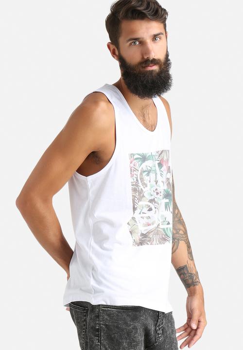 Globe - Box Fill Vest