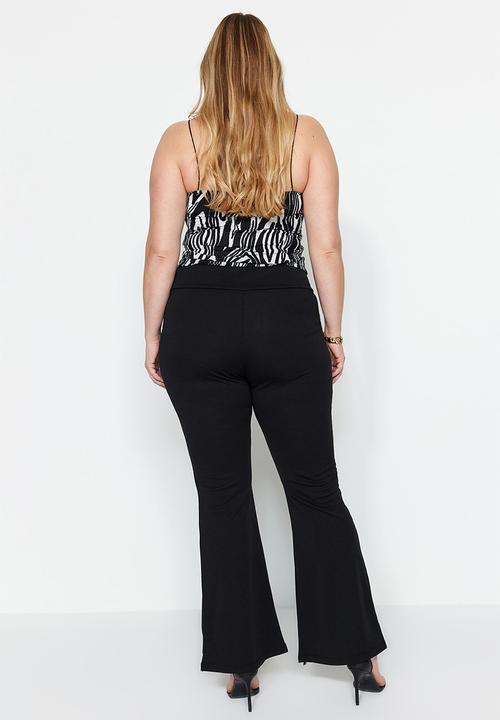 Trendyol - Plus relaxed wide leg pants - black