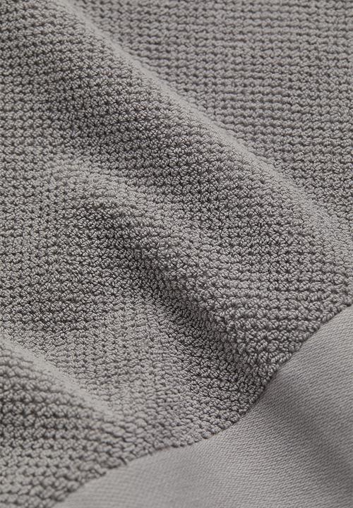 H&M - Cotton terry bath towel - grey