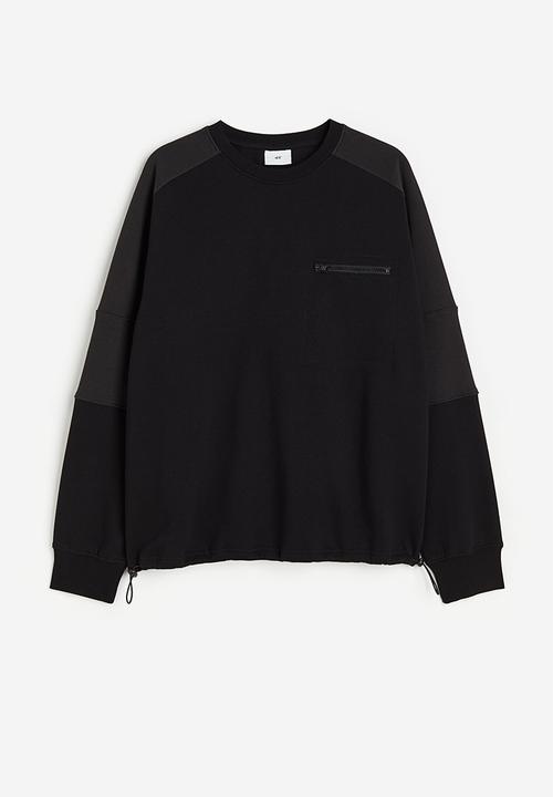 H&M - Relaxed fit pocket-detail sweatshirt - black