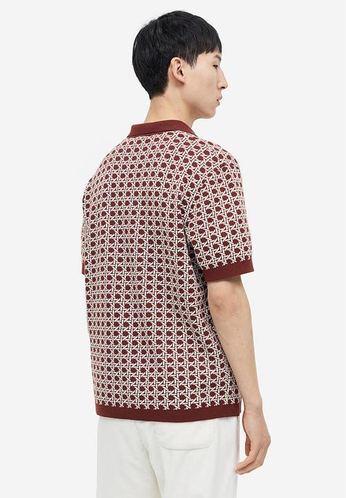 H&M - Regular fit fine-knit polo shirt - brown/patterned