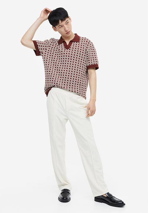 H&M - Regular fit fine-knit polo shirt - brown/patterned