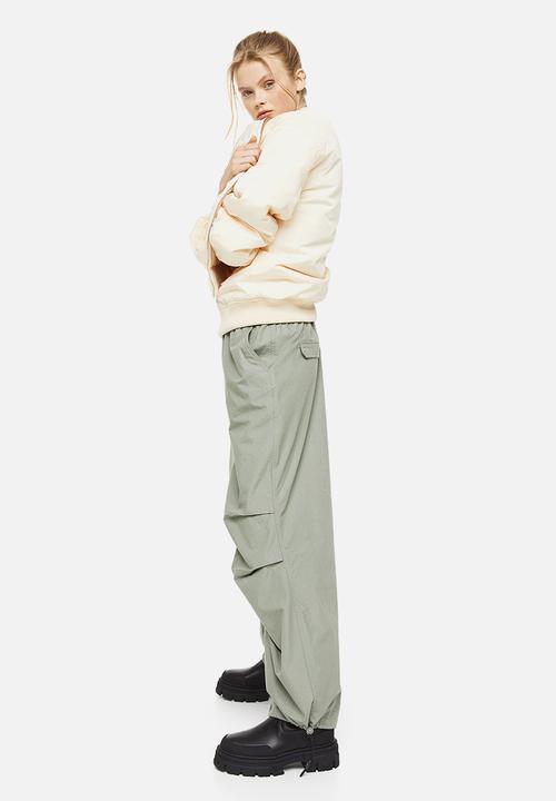 H&M - Parachute trousers - light khaki green 