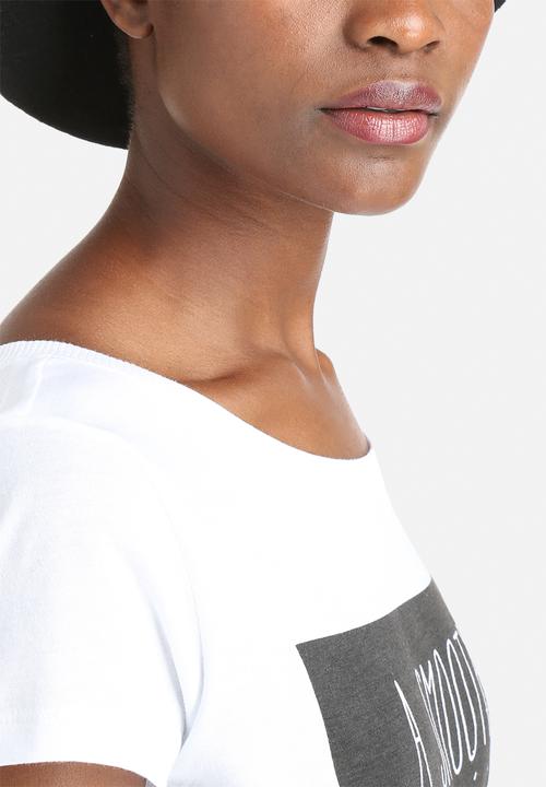 Jacqueline de Yong - Chicago Tee