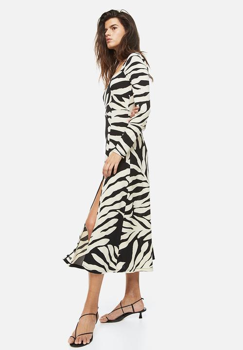 H&M - Square-neck jersey dress - black/patterned 
