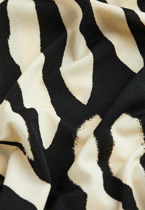 H&M - Square-neck jersey dress - black/patterned 