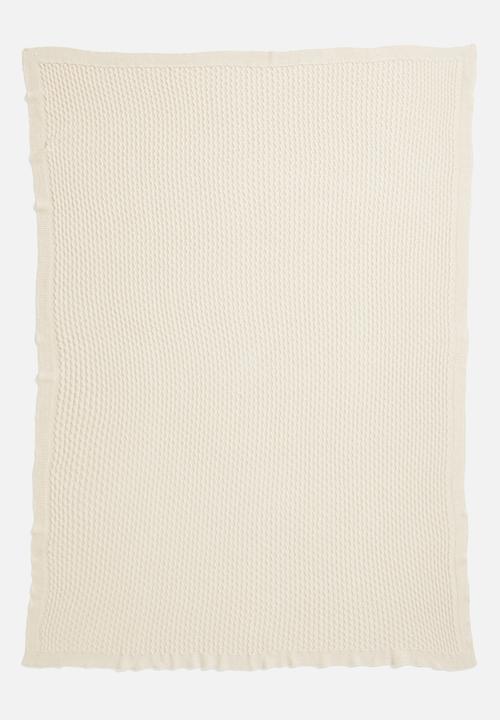 Sixth Floor - Plain knitted throw - cream