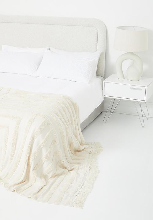 Sixth Floor - Linear tufted throw - cream