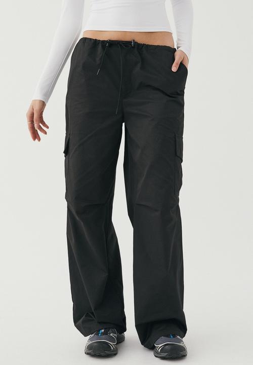 Supré  - Evie parachute cargo pant - black