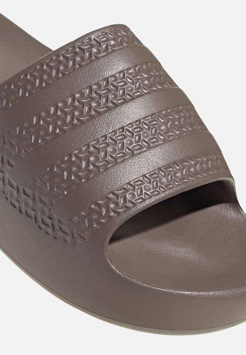 adidas Originals - Adilette ayoon w - earth strata/sand strata/earth strata