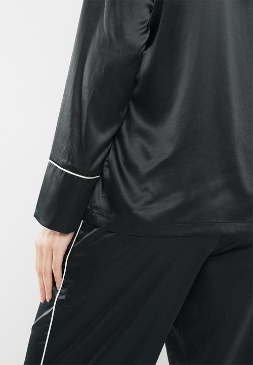 RAYE - Regardless pyjama top - black