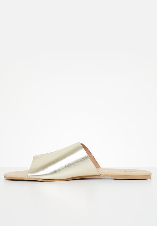 Superbalist - Vada slip on sandal - gold