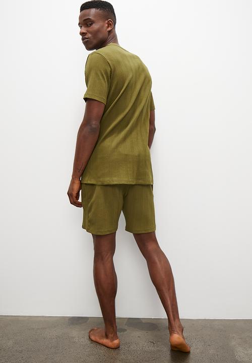 Superbalist - Knitted regular rib short & tee sleep set - olive