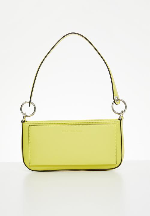 Calvin Klein - Sculpted shoulder pouch25 mono - absinthe