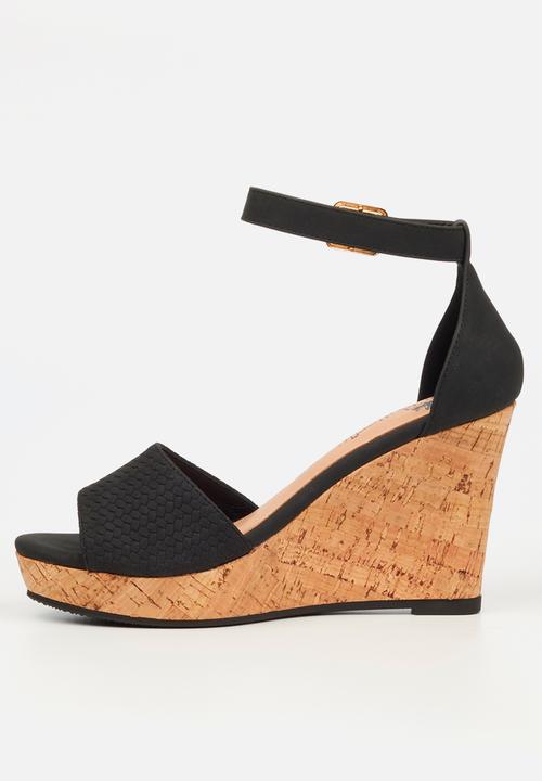 Butterfly Feet - Debra 4 wedge heel - black