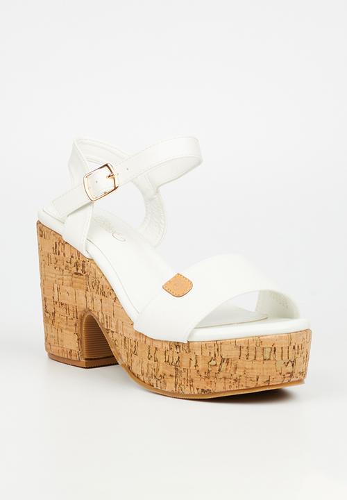 Miss Black - Honey 1 platform heel - white