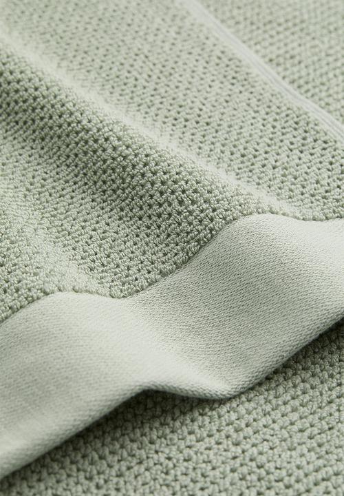 H&M - Cotton terry bath sheet - sage green