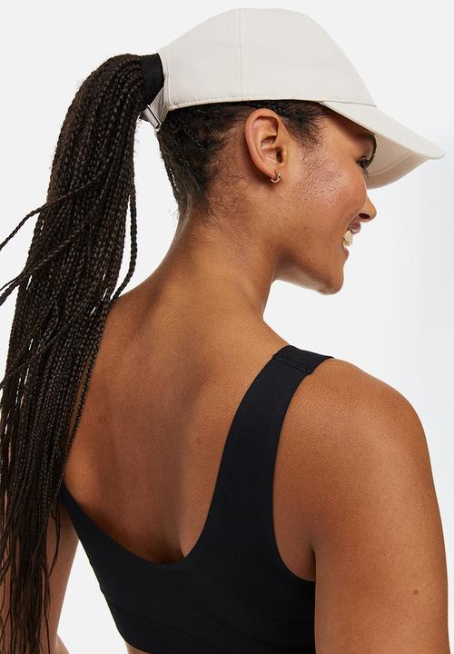 H&M - Water-repellent sports cap - light beige 