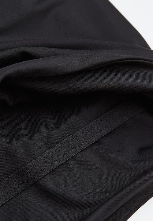 H&M - Softmove™ medium support sports bra - black