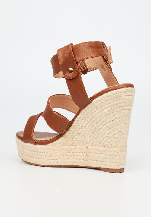 Miss Black - Moniker 7 wedge heel - tan