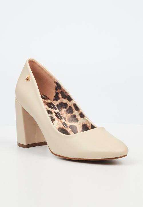 Butterfly Feet - Kiara 2 block heel - tan 