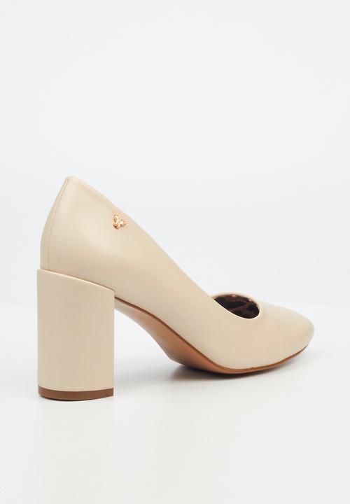 Butterfly Feet - Kiara 2 block heel - tan 