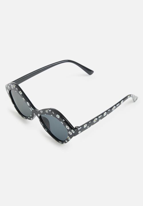 Pop Candy - Butterfly shaped sunglasses - black & white
