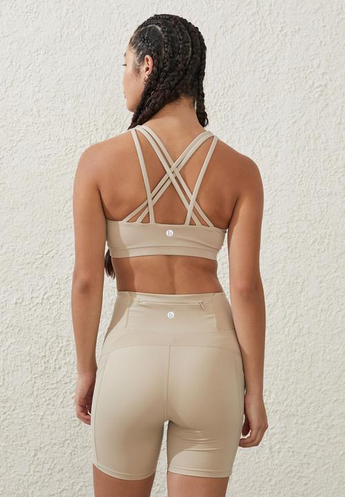 Cotton On - Ultimate rib pocket bike short - white pepper