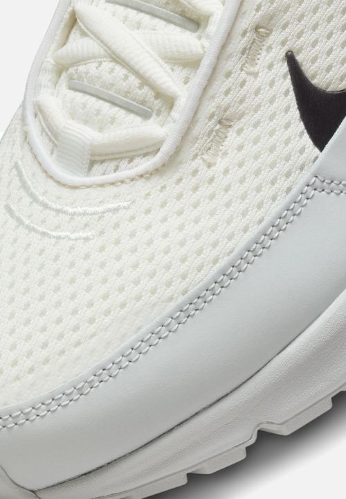 Nike - Air Max Pulse
