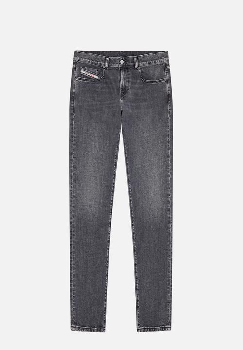 Diesel  - 2019 d-strukt-slim fit - black