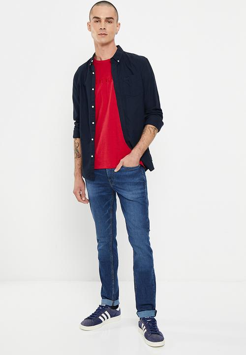 GUESS - ES short sleeve pima emb logo crew - downtown red