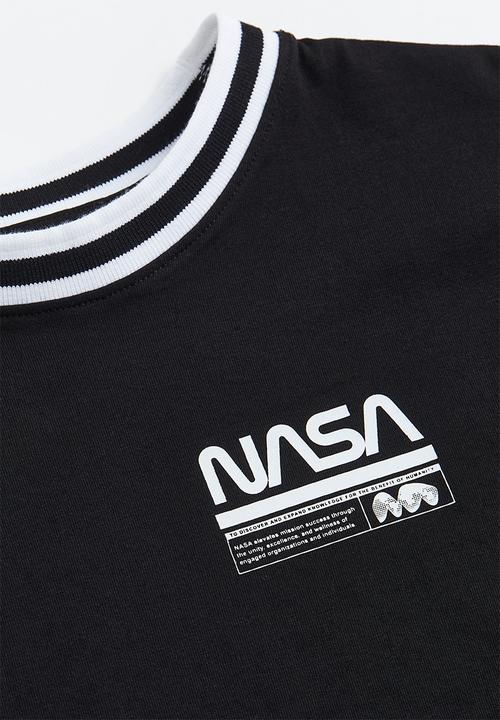 H&M - Oversized printed t-shirt - black / nasa 