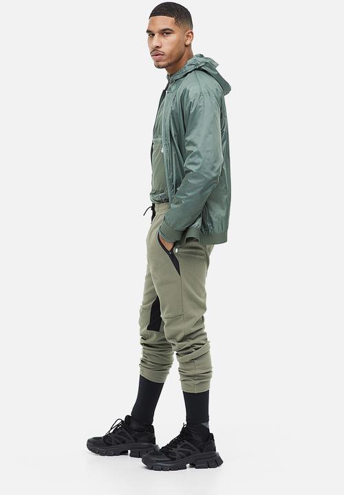 H&M - Drymove™ sports joggers - khaki green 