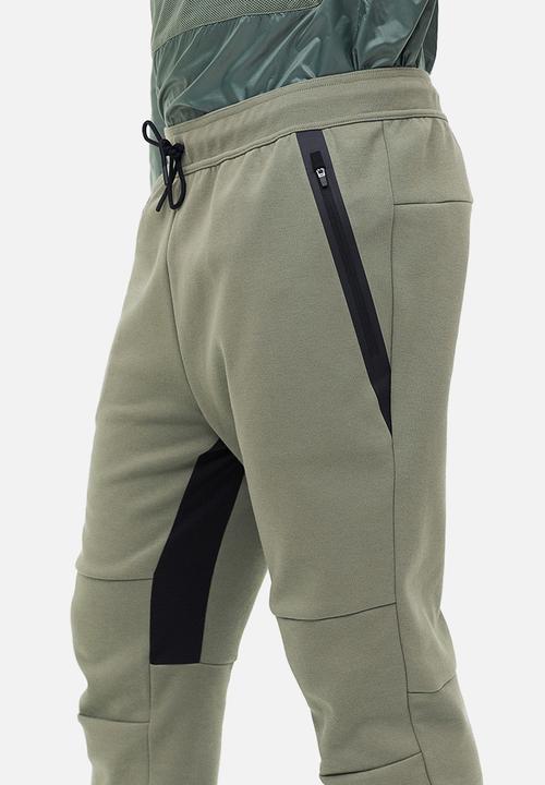 H&M - Drymove™ sports joggers - khaki green 