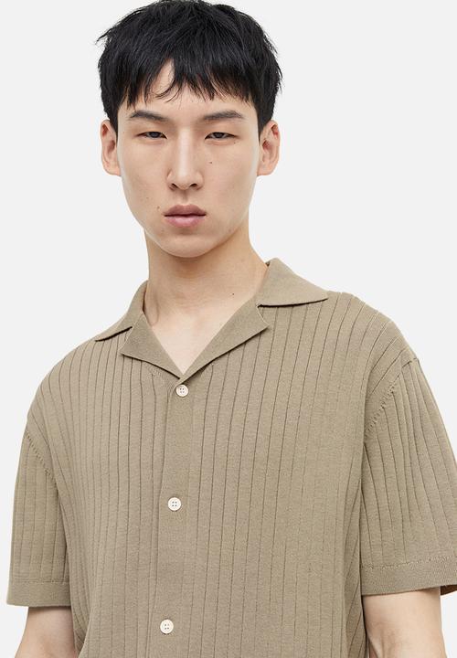 H&M - Regular fit rib-knit resort shirt - light khaki green