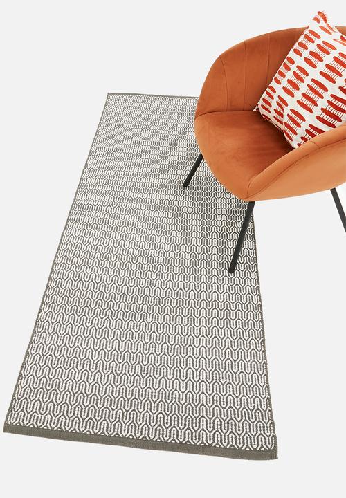 Sixth Floor - Kei woven runner - charcoal