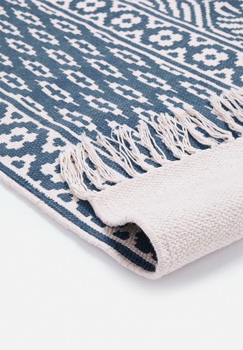 Sixth Floor - Geo leaf printed rug - blue