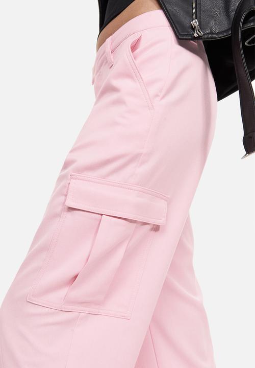 H&M - Straight cargo trousers - light pink 