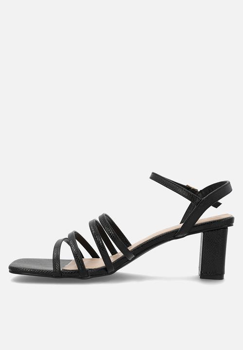edit - Lena anklestrap block heel - black