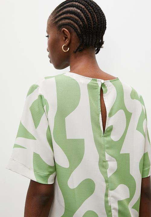 Superbalist - Easy woven tee - green bold geo
