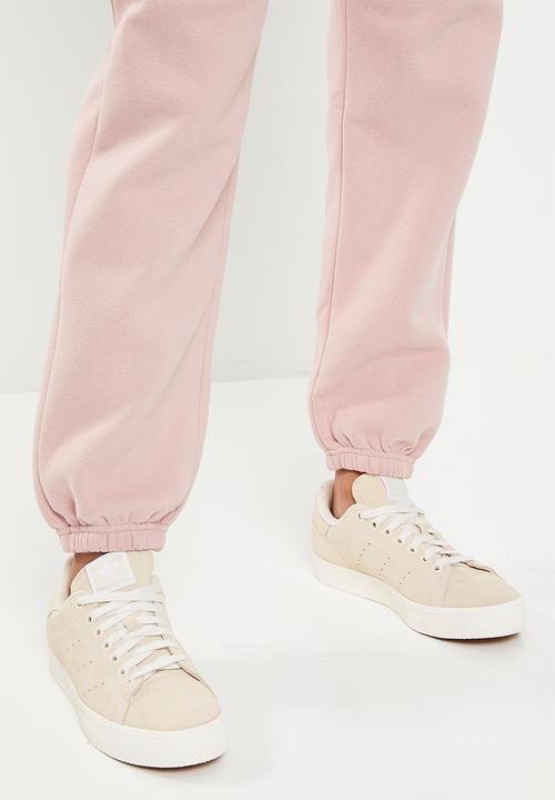 Cotton On - Plush gym track pant - mushroom pearl