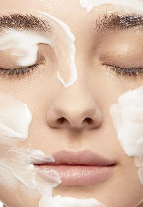 Clarins - Velvet Cleansing Milk Mini