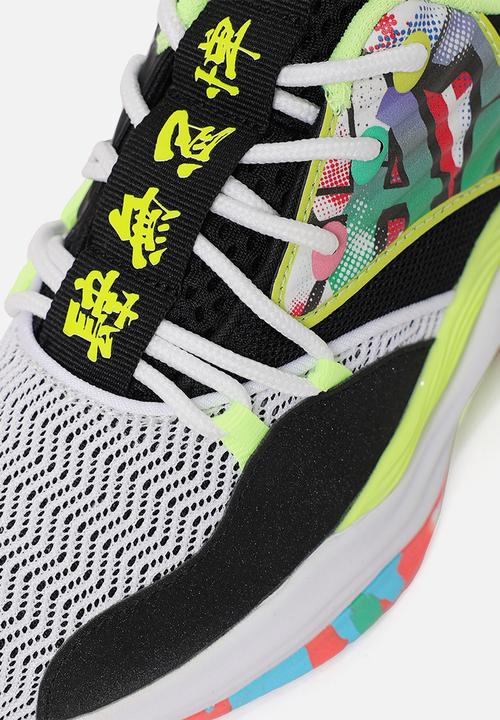Anta - Basketball shoes - white/black/fluorescent green 