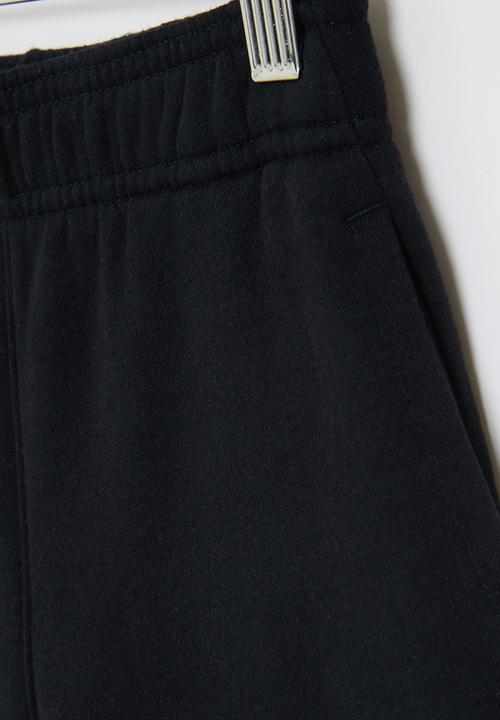 Nike - Nkb b nsw club hbr core short - black