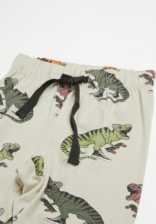 Cotton On - Ace long sleeve pyjama set - rainy day/skater dino