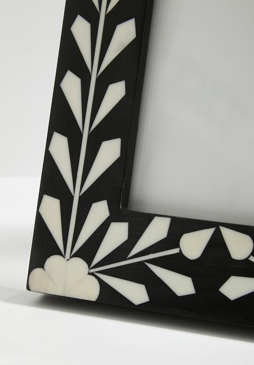 Sixth Floor - Ada resin frame - black