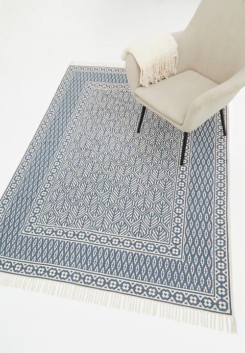 Sixth Floor - Geo leaf printed rug - blue