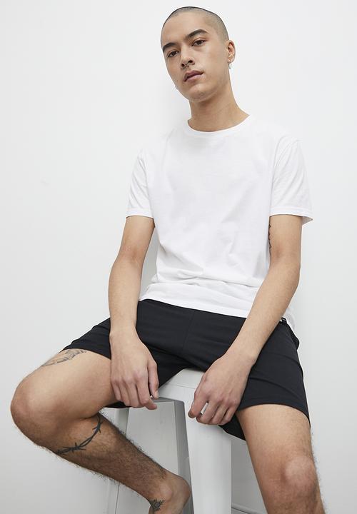 Superbalist - Knitted regular lounge short - black