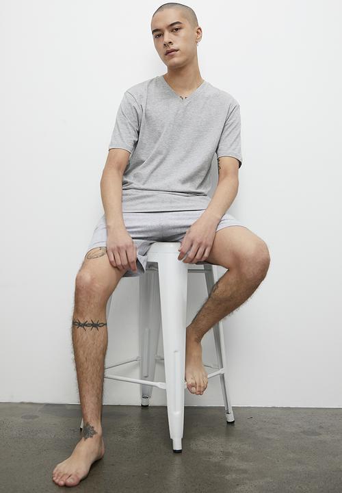 Superbalist - Regular fit knit sleep shorts & V- neck T-shirt set - grey melange