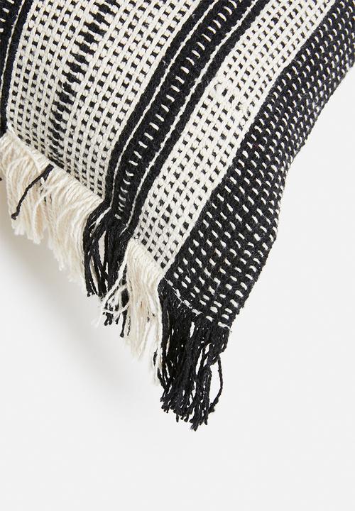 Sixth Floor - Sana cushion cover - neutral & black